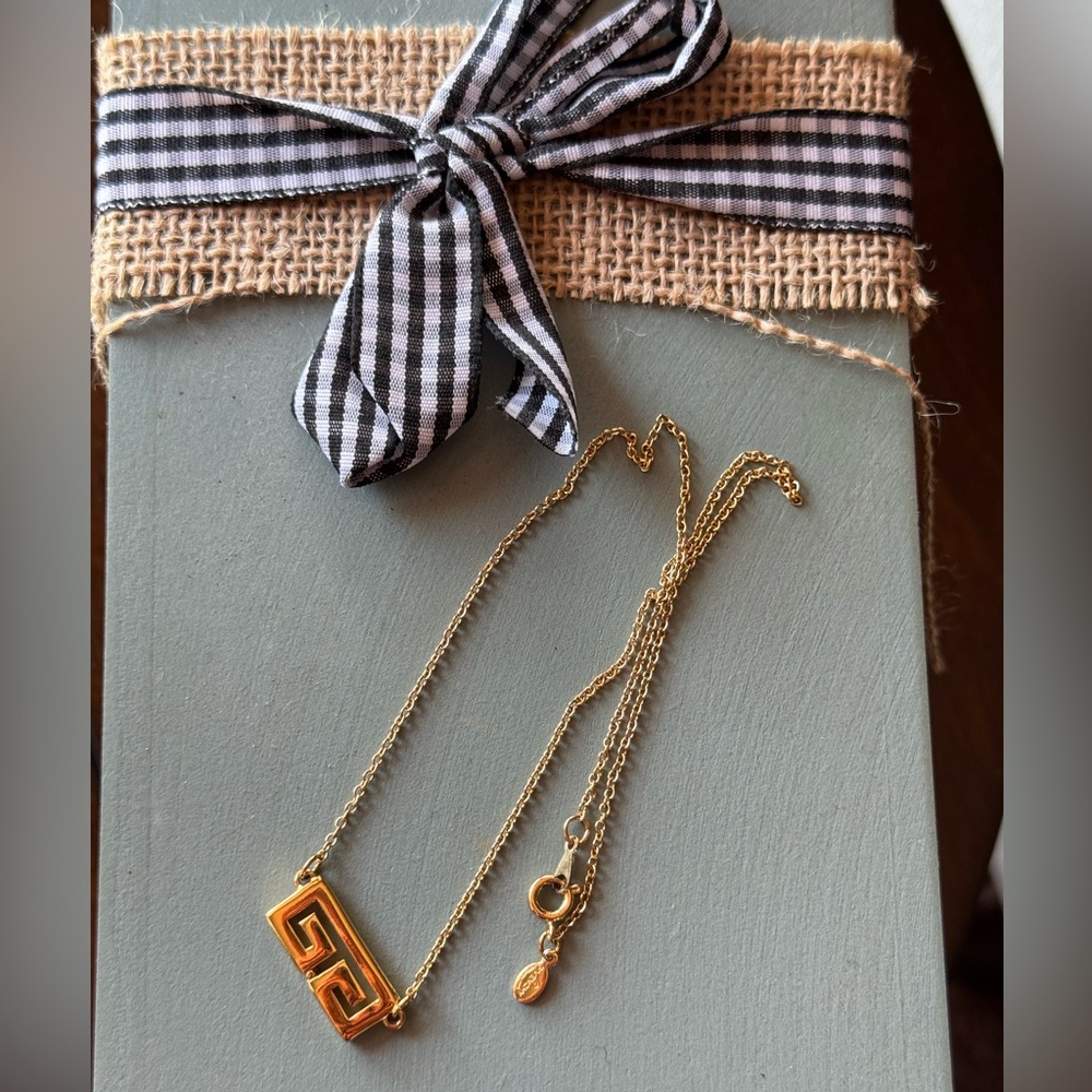 Givenchy Vintage Double G Logo Necklace - Picture 4 of 7